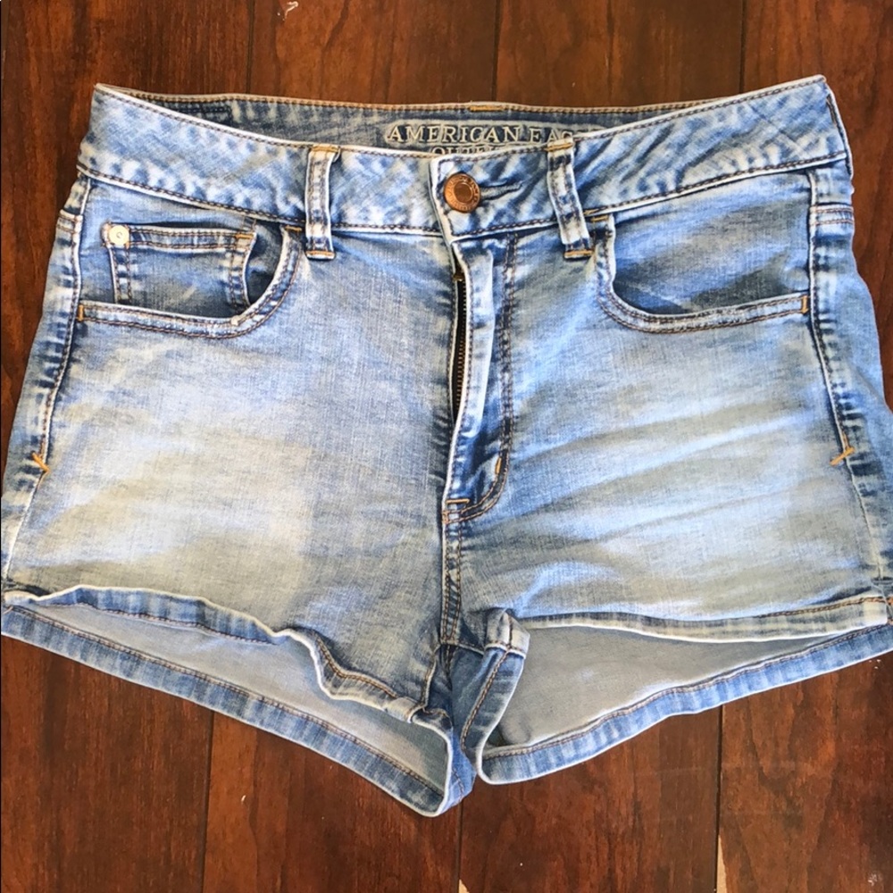 American Eagle High-rise super stretch shorts